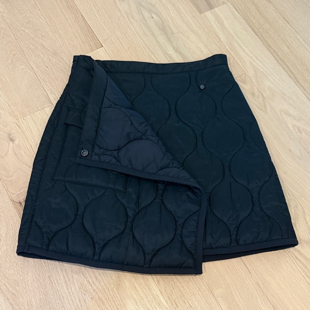 & other stories Black Quilted Mini Skirt - Picture 3 of 7